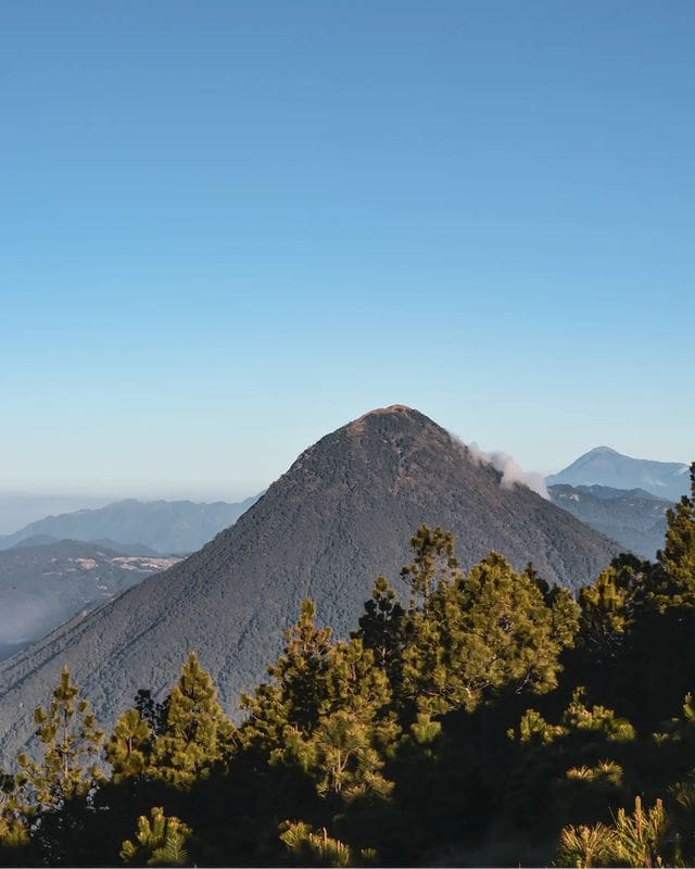 Vista del Volcán Santo Tomás.